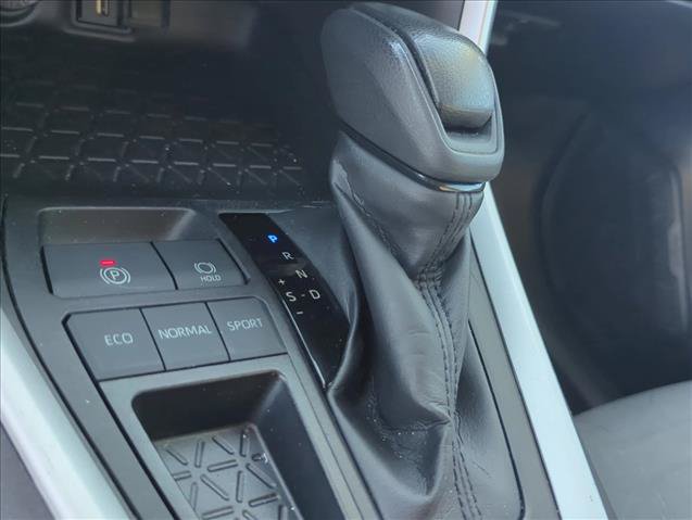 Certified 2022 Toyota RAV4 XLE w/ Convenience Package FWD image 20