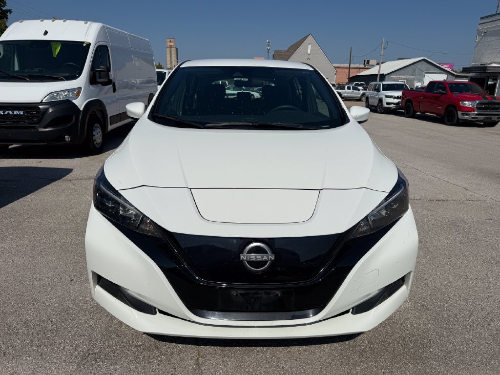 Used 2025 Nissan Leaf S FWD image 11