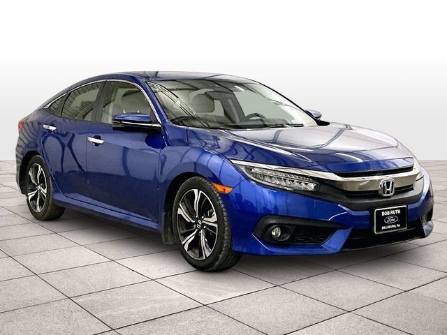 Used 2018 Honda Civic Touring image 3