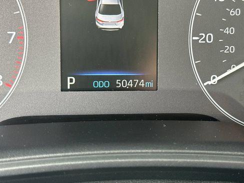 Used 2024 Toyota Corolla LE FWD image 39