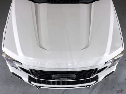 Used 2020 Ford F450 Platinum w/ FX4 Off-Road Package image 39