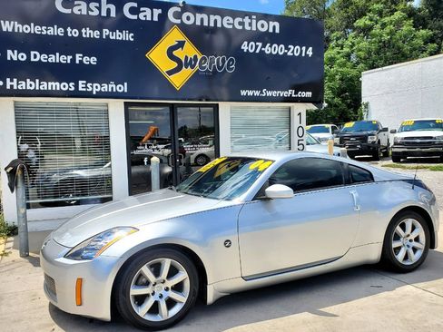 Used 2004 Nissan 350Z Touring w/ Aerodynamics Pkg RWD image 10