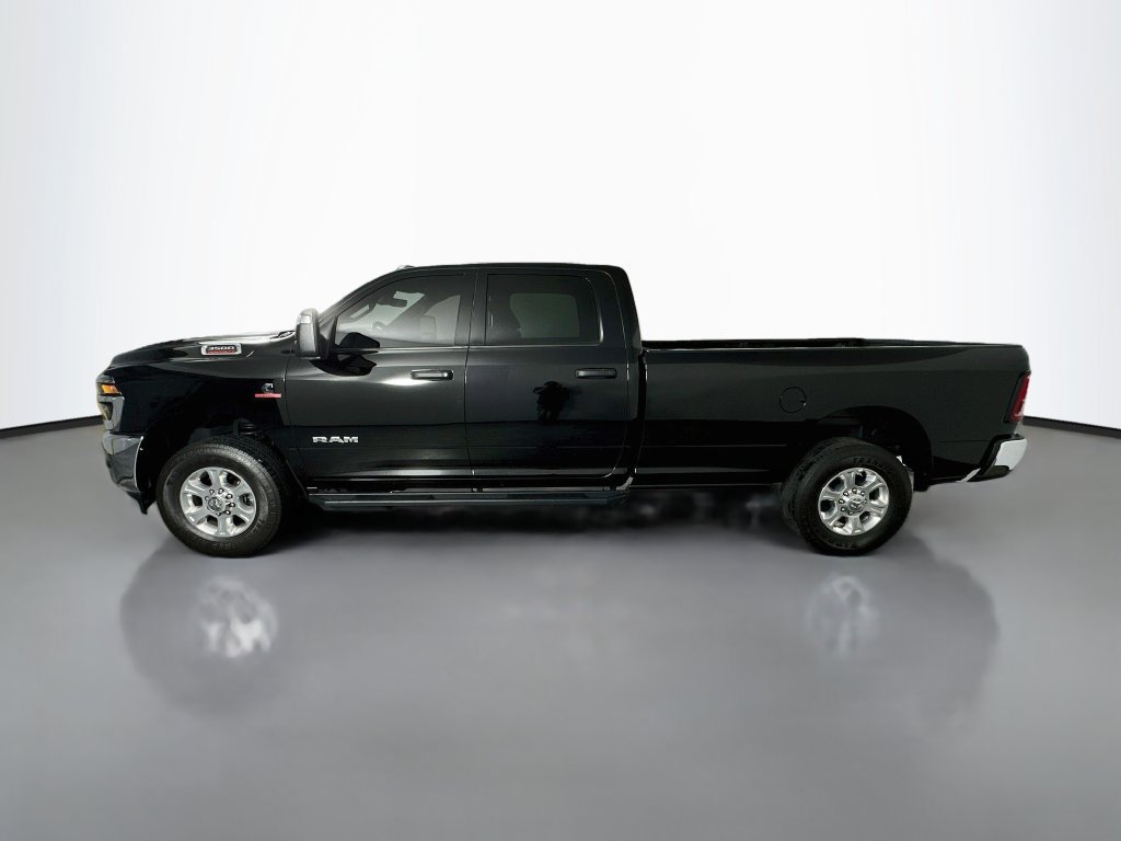 Used 2025 RAM 3500 Big Horn AWD/4WD image 4