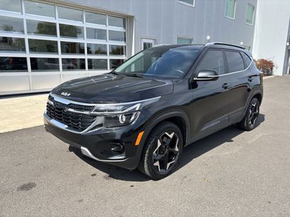 Used 2024 Kia Seltos EX