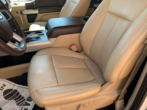 Used 2019 Ford F150 Lariat AWD/4WD image 25