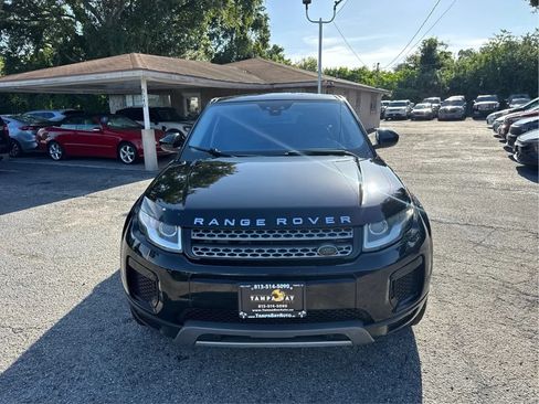 Used 2019 Land Rover Range Rover Evoque SE AWD/4WD image 2