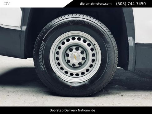 Used 2024 Chevrolet Silverado EV W/T AWD/4WD image 41