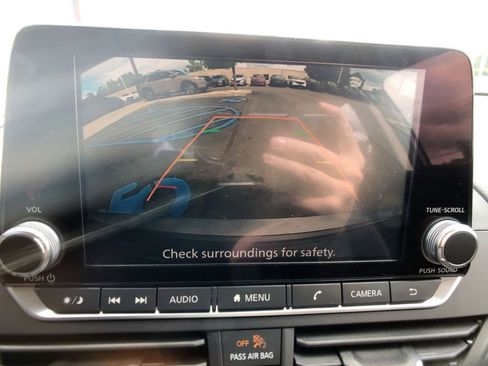 New 2025 Nissan Altima 2.5 SR image 19