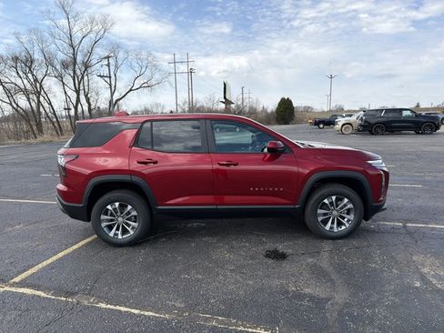 New 2026 Chevrolet Equinox LT image 4