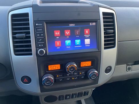 Used 2020 Nissan Frontier SV w/ Midnight Edition Floor Mats image 16