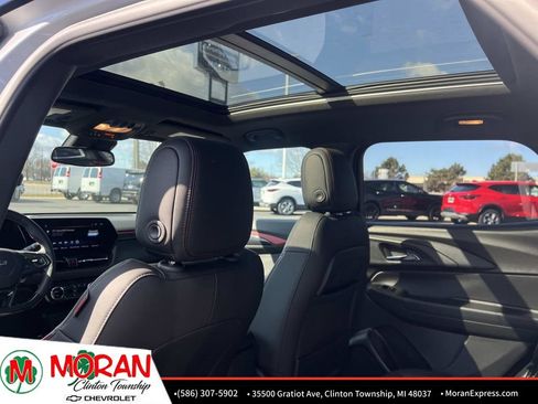Certified 2025 Chevrolet TrailBlazer RS w/ Convenience Package image 16