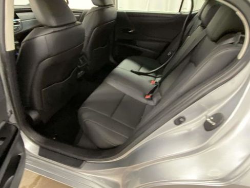 Used 2025 Lexus ES 350 w/ Premium Package image 8