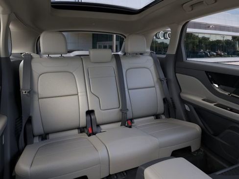 New 2026 Lincoln Corsair Grand Touring AWD/4WD image 12