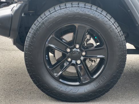 Used 2022 Jeep Wrangler Unlimited Sport AWD/4WD image 10