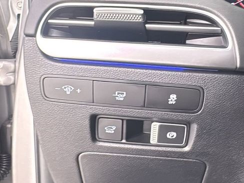 Used 2024 Hyundai Palisade Limited image 35