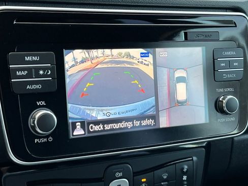 Used 2019 Nissan Leaf SL w/ SL Technology Package FWD image 22