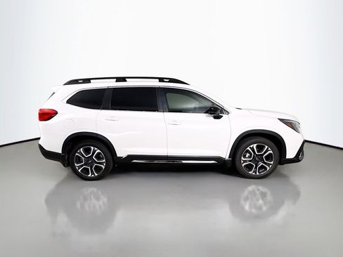 Used 2024 Subaru Ascent Limited AWD/4WD image 9