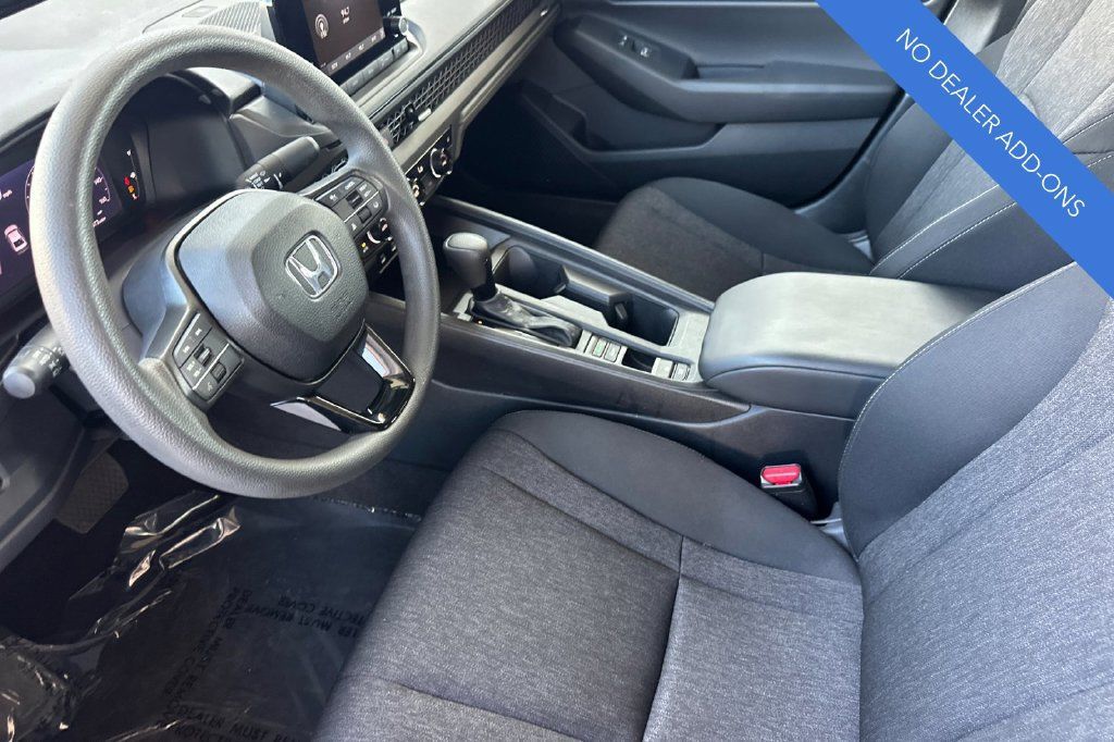 Certified 2025 Honda Accord SE image 10
