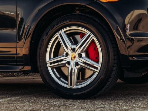 Used 2012 Porsche Cayenne Turbo AWD/4WD image 46