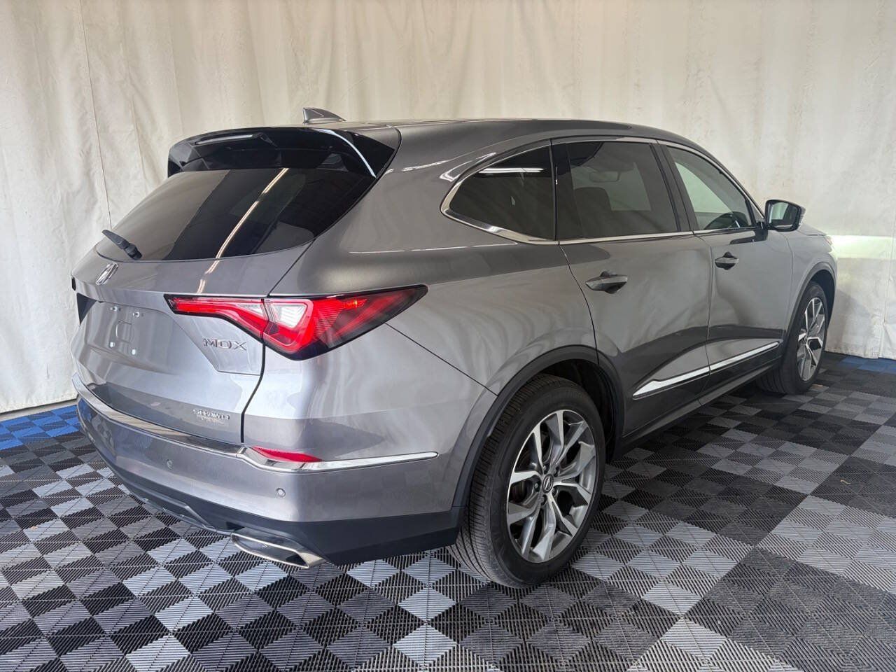 Used 2024 Acura MDX w/ Technology Package AWD/4WD image 6