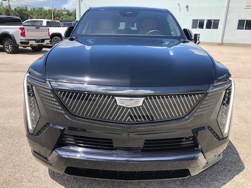 Used 2026 Cadillac Escalade IQ Sport 2 AWD/4WD image 3