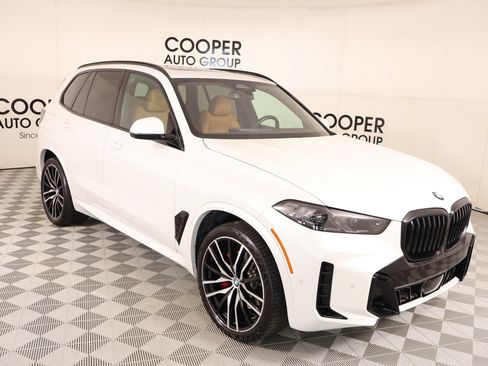 Used 2024 BMW X5 xDrive40i w/ M Sport Package AWD/4WD image 1