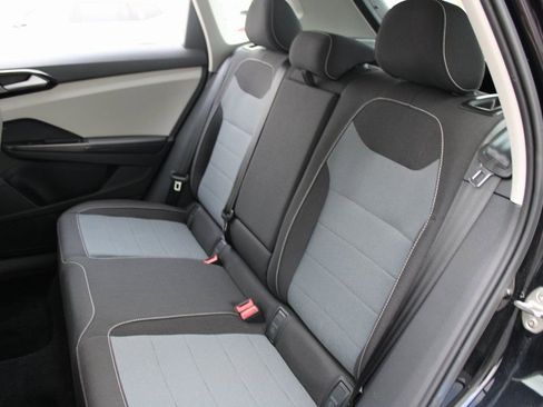 Certified 2025 Volkswagen Taos S image 21