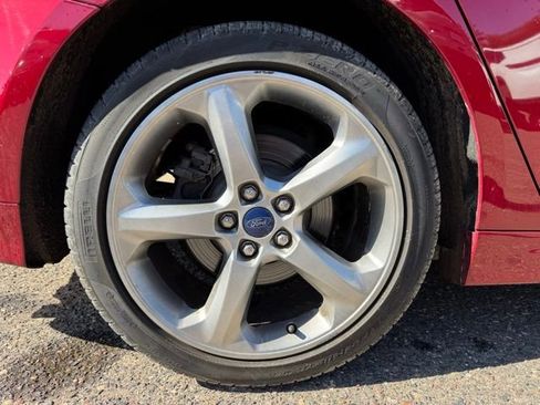 Used 2015 Ford Fusion SE image 10