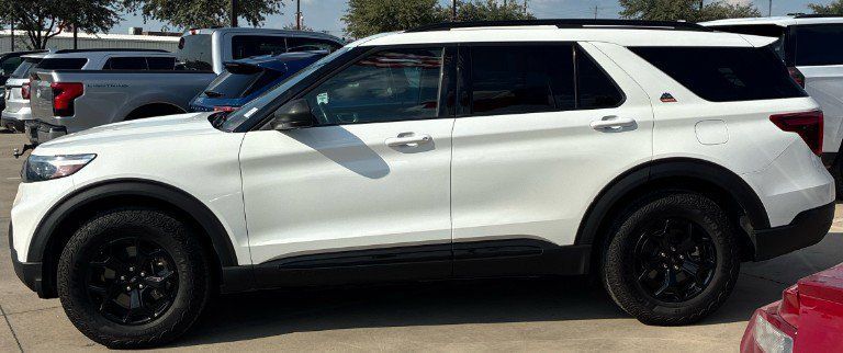 Used 2023 Ford Explorer Timberline AWD/4WD image 2