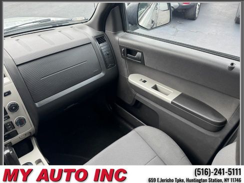 Used 2012 Ford Escape XLT AWD/4WD image 14
