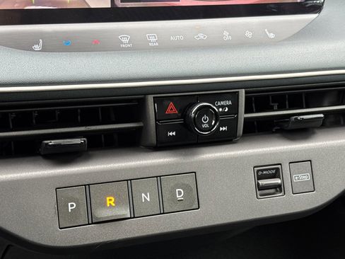 New 2026 Nissan Leaf Platinum+ w/ Cargo Package (Platinum+) image 18