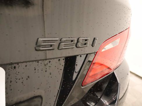 Used 2013 BMW 528i Sedan image 7