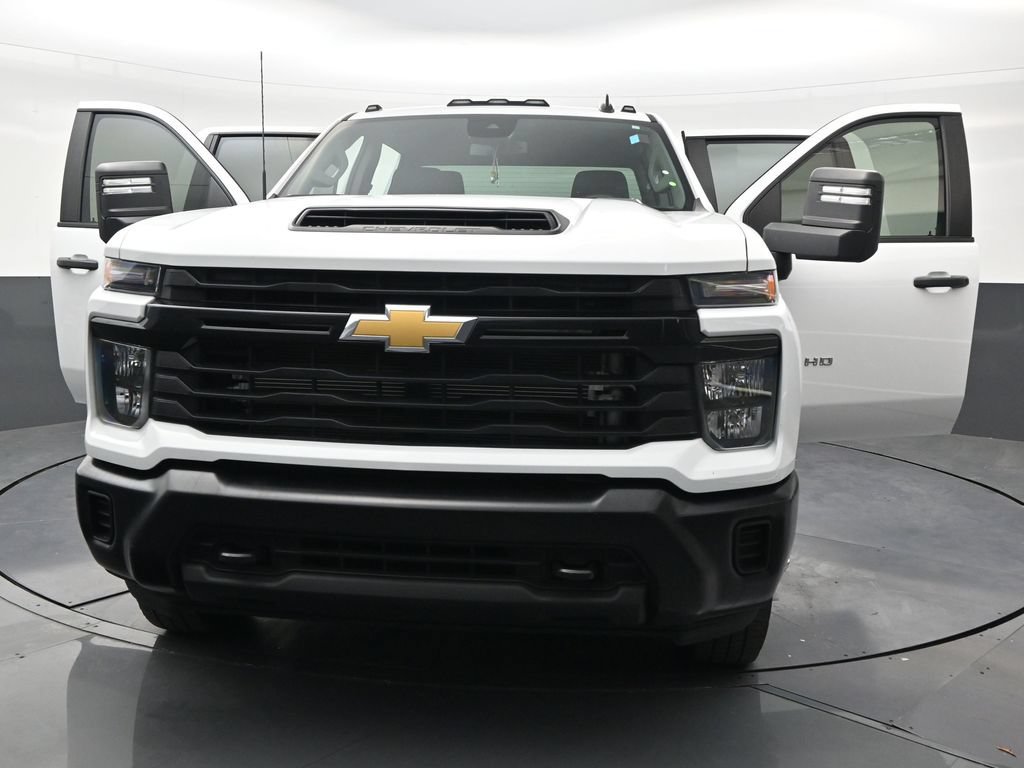 Used 2025 Chevrolet Silverado 3500 W/T AWD/4WD image 32