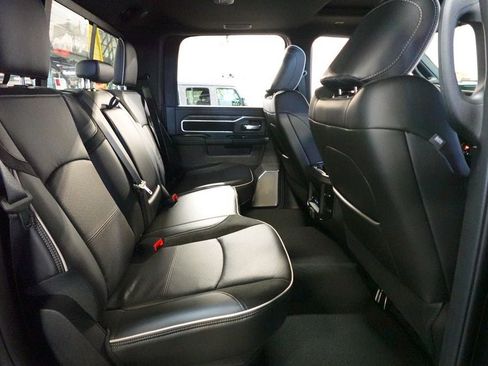 New 2026 RAM 2500 Laramie AWD/4WD image 29