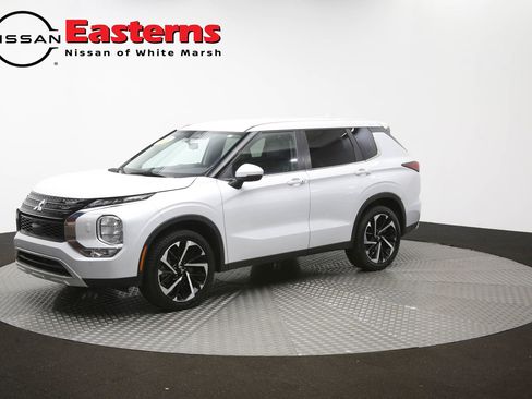 Used 2024 Mitsubishi Outlander AWD image 57