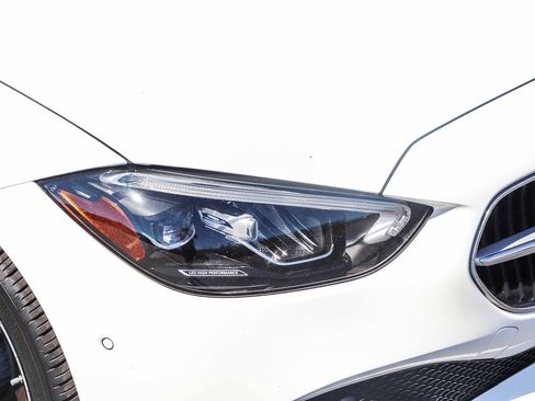 Used 2025 Mercedes-Benz C 300 Sedan image 12