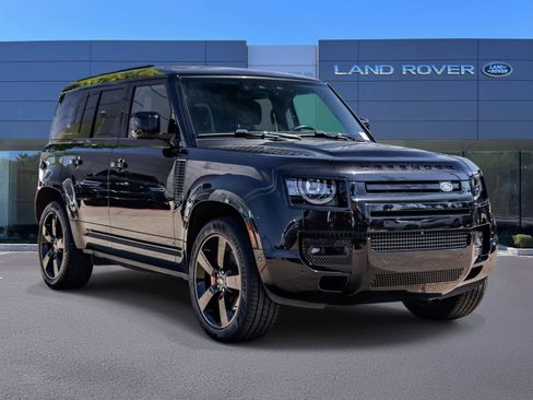 Used 2024 Land Rover Defender 110 X image 3