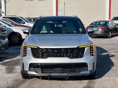 Certified 2025 Kia Sorento SX Prestige image 16
