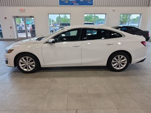 Used 2022 Chevrolet Malibu LT FWD image 12