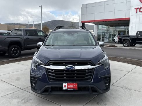 Used 2023 Subaru Ascent Limited w/ Technology Package AWD/4WD image 3