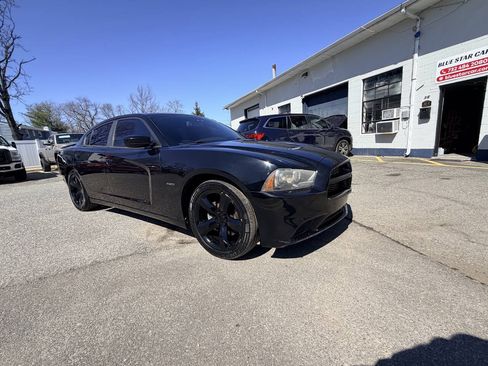 Used 2014 Dodge Charger R/T w/ Blacktop Package RWD image 47