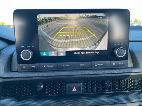 Used 2023 Honda CR-V LX image 23