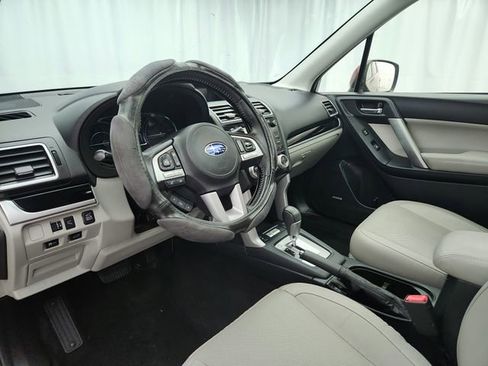 Used 2017 Subaru Forester 2.5i Limited w/ Popular Package #2 AWD/4WD image 9