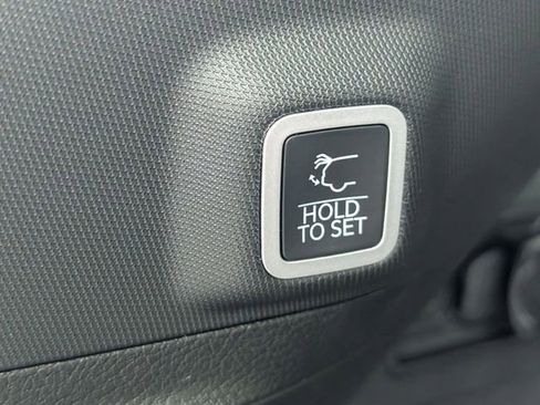 New 2025 Jeep Grand Cherokee Overland w/ Luxury Tech Group IV image 29