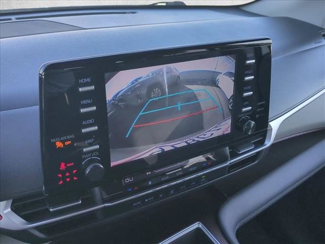 Used 2021 Toyota Sienna LE FWD image 13