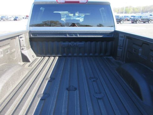 New 2026 GMC Sierra 2500 SLE w/ SLE Value Package; image 6