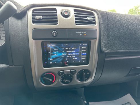Used 2012 Chevrolet Colorado LT RWD image 21