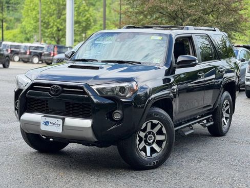 Used 2023 Toyota 4Runner TRD Off-Road Premium w/ Moonroof Package AWD/4WD image 1