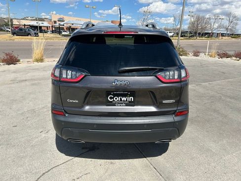 Used 2021 Jeep Cherokee Latitude Lux w/ Comfort/Convenience Group FWD image 7