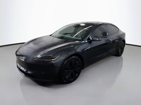 Used 2025 Tesla Model 3 Long Range RWD image 5